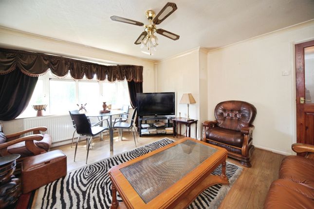 106, Eighth Avenue, Luton photo 4
