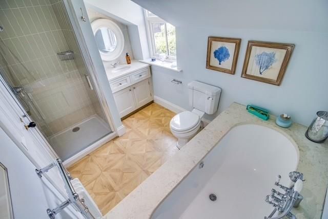 Hawthorne Bathroom 12.Jpg