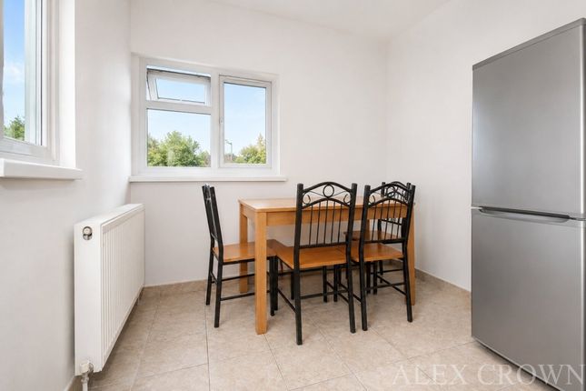 29, Wedmore Gardens, Archway, London photo 4