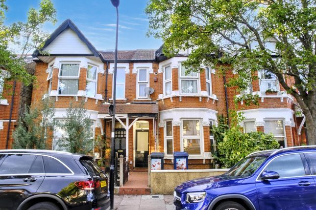 2-bed flat on 67 Flat 1, Elthorne Avenue, London, £232,000
