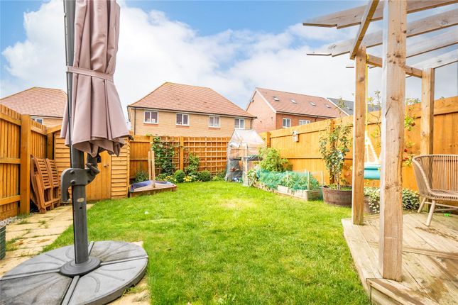 5, Finch Green, Bedfordshire photo 3