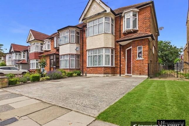 70 Arlington Road, London photo 4