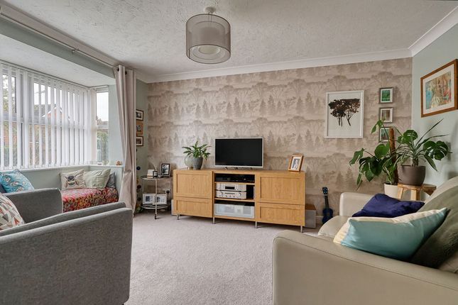 1, Martin Close, Scunthorpe photo 2
