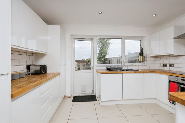 27, Maywood Avenue, Eastbourne photo 2