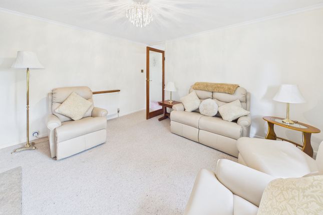 6A, Vicarage Lane, Bovingdon photo 4