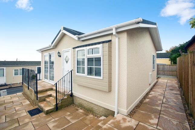 2-bed caravan on 19, Bungalow Park, Holders Road, Salisbury, £189,995