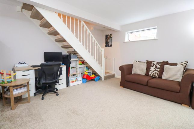 20, Hexham Close, Sandhurst photo 4