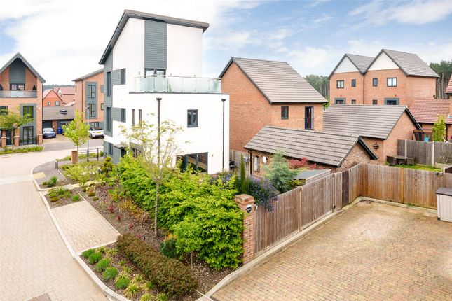 Detached house for sale in Redgate Lane, Crowthorne, Berkshire
