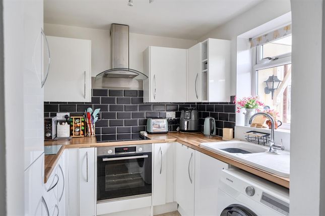 40, Sunningdale Drive, Bristol photo 3