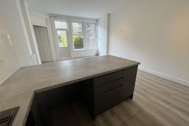 Thumbnail Flat to rent in Old Orchard Road, Eastbourne