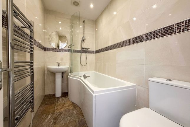 42 Greystoke Avenue, Newcastle Upon Tyne photo 4