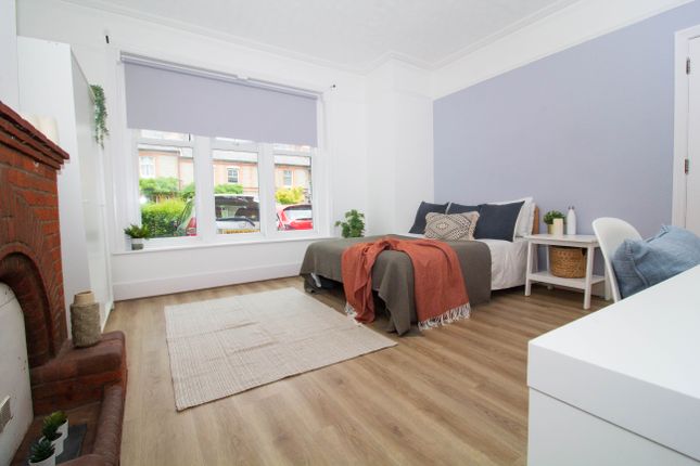 Thumbnail Terraced house to rent in Upper Redlands Road, Reading
