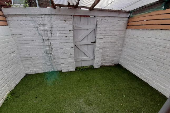 10 Maye Grove Sculcoates Lane, Hull photo 2