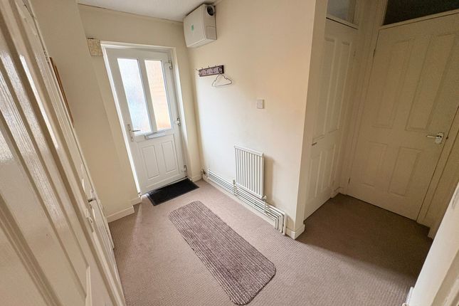 10 Trawler Road, Swansea photo 5