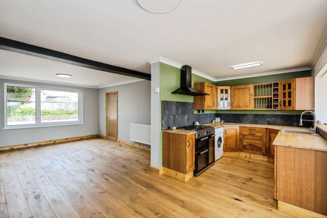 47, Llewellyn Park Drive, Swansea photo 4