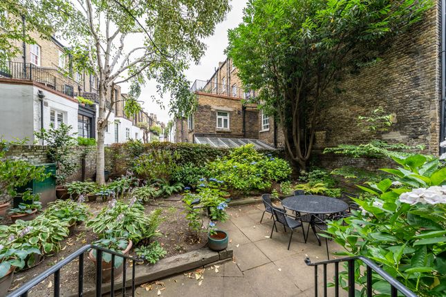 Flat 2, 60, Millbank, London photo 2