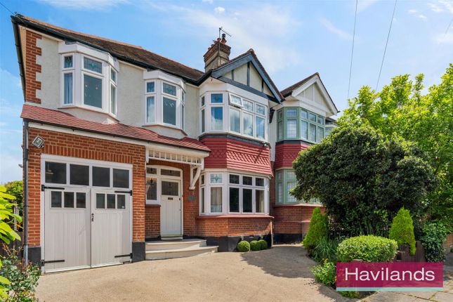 Property for sale in Hillcrest, London