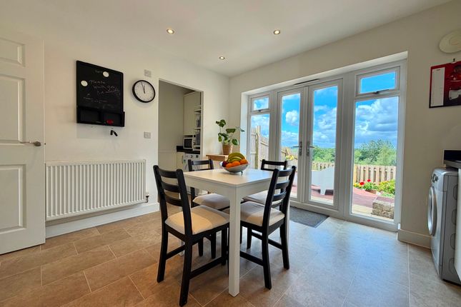 68 Sneyd Wood Road, Cinderford photo 4