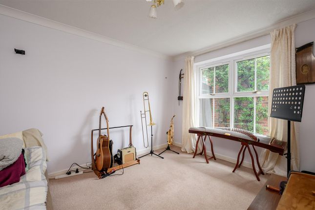 47, Millfield Gardens, York photo 4