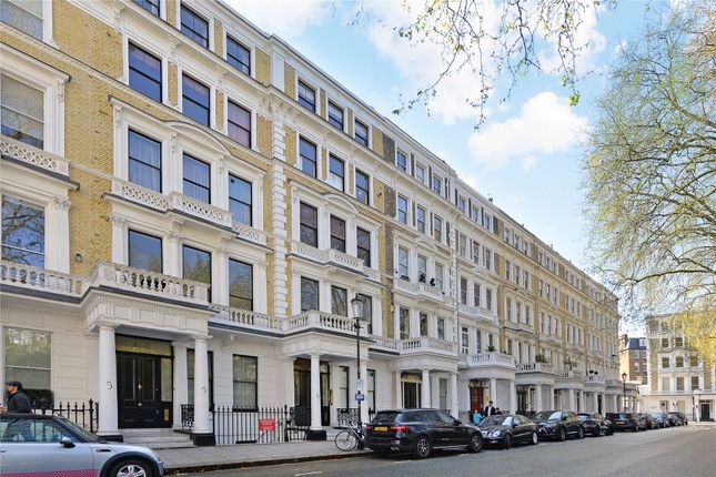 Thumbnail Flat for sale in Courtfield Gardens, Earl's Court
