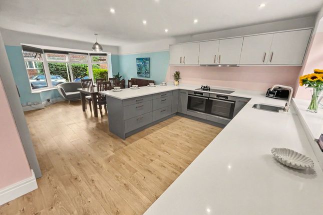 2 Carmona Drive, Manchester photo 2