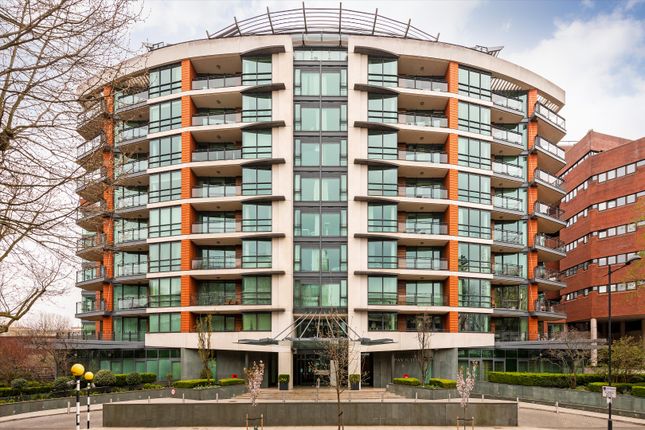 Flat for sale in Pavilion Apartments, St John's Wood Road