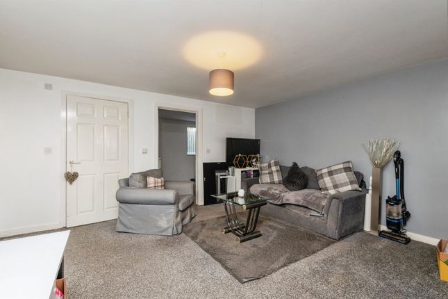 5, Wellington Court, Bradford photo 4
