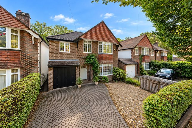 4-bed detached on Common Close, Woking, £1,000,000