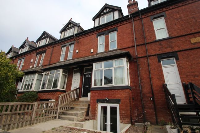 6-bed house on Royal Park Avenue Hyde Park, Leeds, £617/mo
