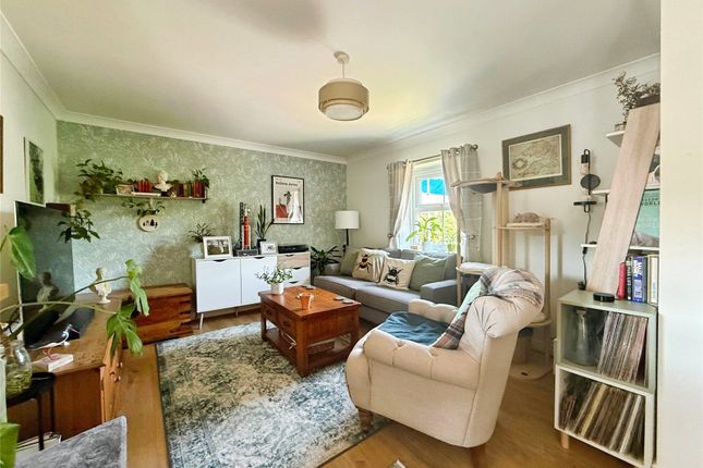 18, Capercaillie Close, Berkshire photo 2