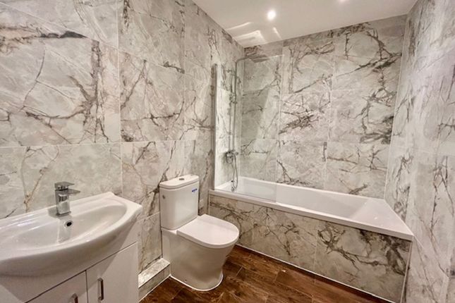 Flat 2, 146A High Street, Tonbridge photo 2
