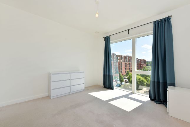 Peacon House, Thonrey Close, London photo 4