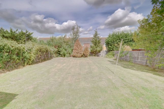 9, Thame Road, Thame photo 2