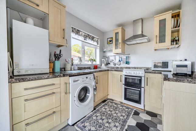 15, Heathcote Road, Eastleigh photo 2