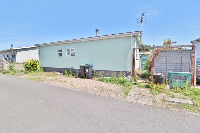 1-bed caravan on 17, Henderson Park, Southsea, £140,000