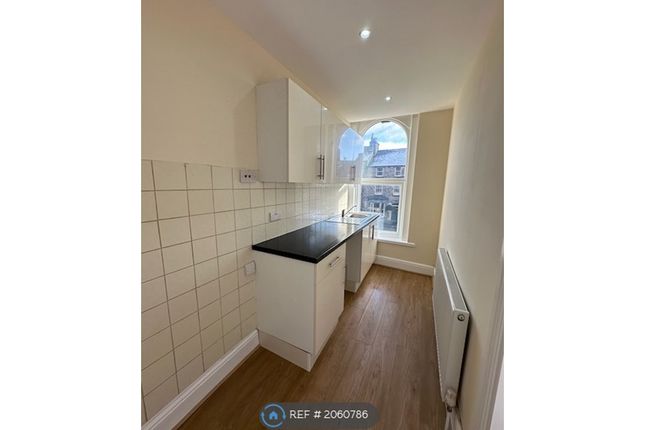 Thumbnail Flat to rent in Cheltenham Mount, Harrogate