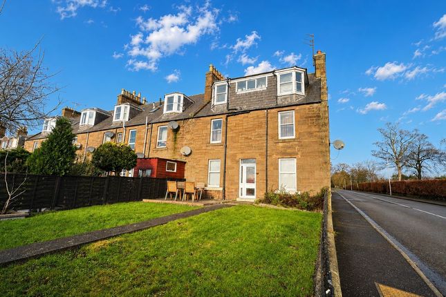 2-bed flat on 1, Park Place, Brechin, £80,000