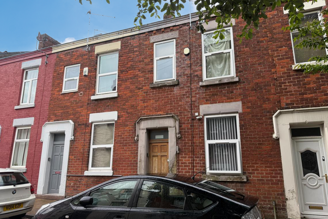 4-bed terraced on 4, St. Philips Road, Preston, £35,000