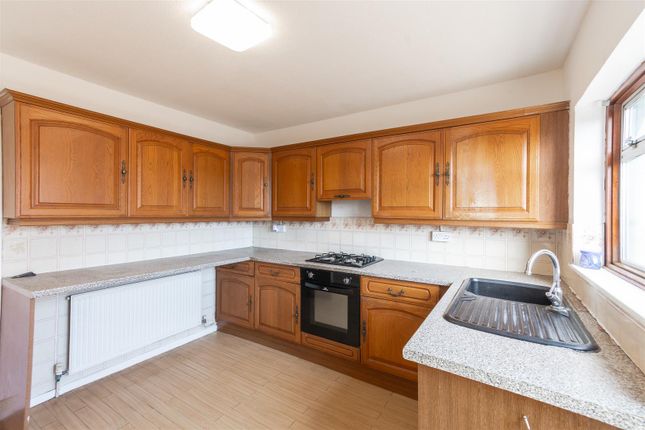 7, Coychurch Rise, Barry photo 4