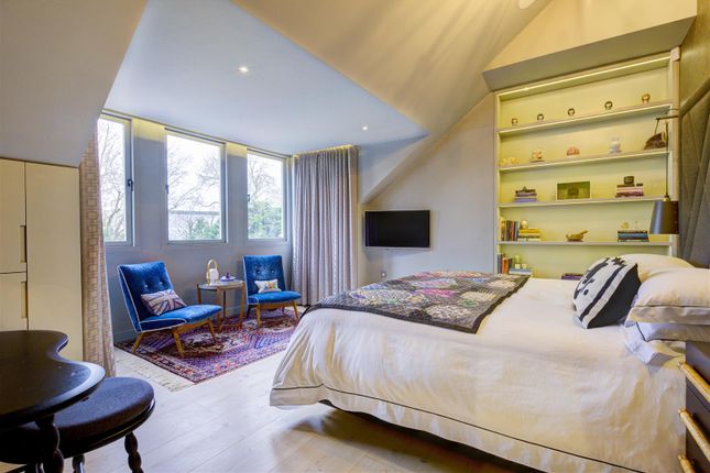 Property for sale in Clorane Gardens, Hampstead