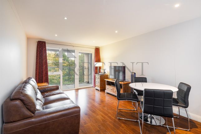 23, St. David's Apartments, Lough Road, London photo 2