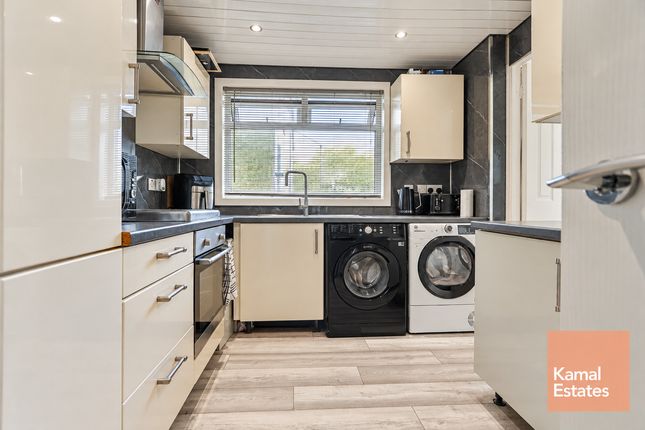 3, Lewiston Drive, Glasgow photo 5