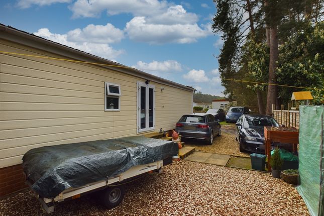 Mobile/park home for sale in Pinelands Mobile Home Park, Reading