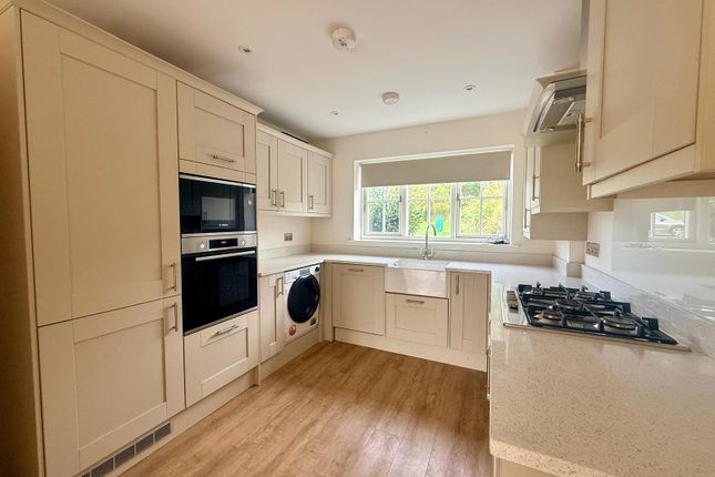 4, Heathfield photo 2