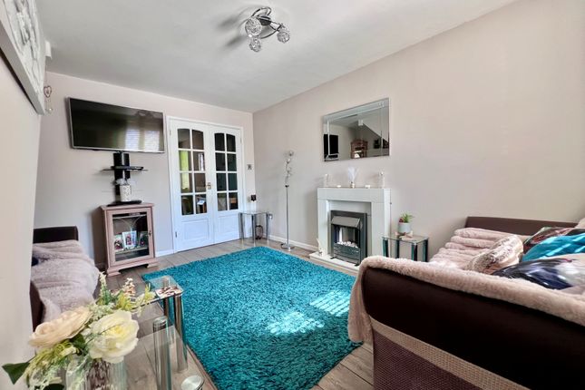 10, Willow Drive, Marchwood photo 3
