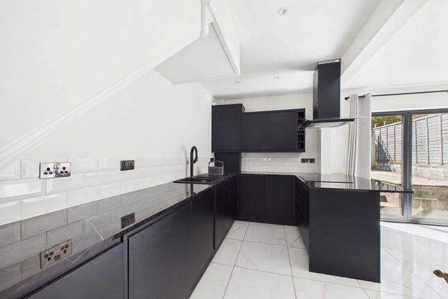 49 Blatchcombe Road, Paignton photo 3