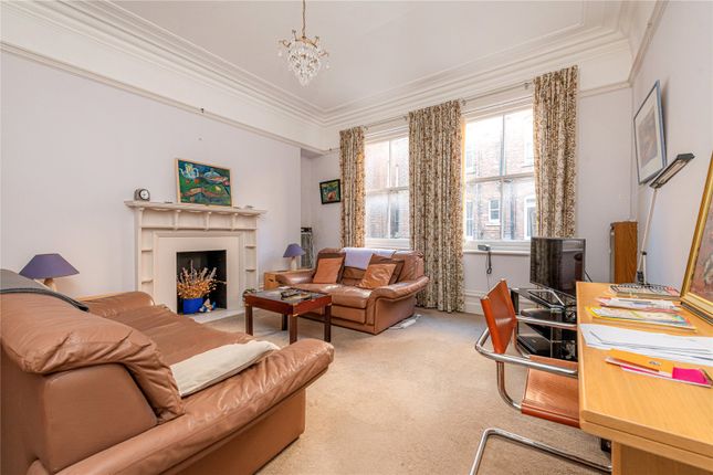 Thumbnail Flat to rent in Bedford Avenue, London