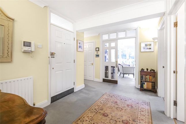 Flat 3, Hambledon Court 19B,, Crescent East, Hadley Wood photo 3