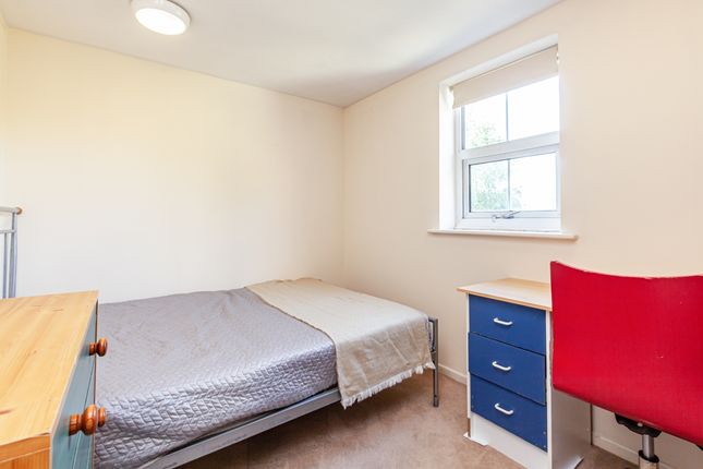 Shared accommodation for sale in Lime Walk, Headington, Oxford