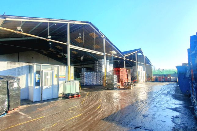 Thumbnail Industrial to let in Warehouse 2B, Rippleside Commercial Estate, Ripple Road, Barking